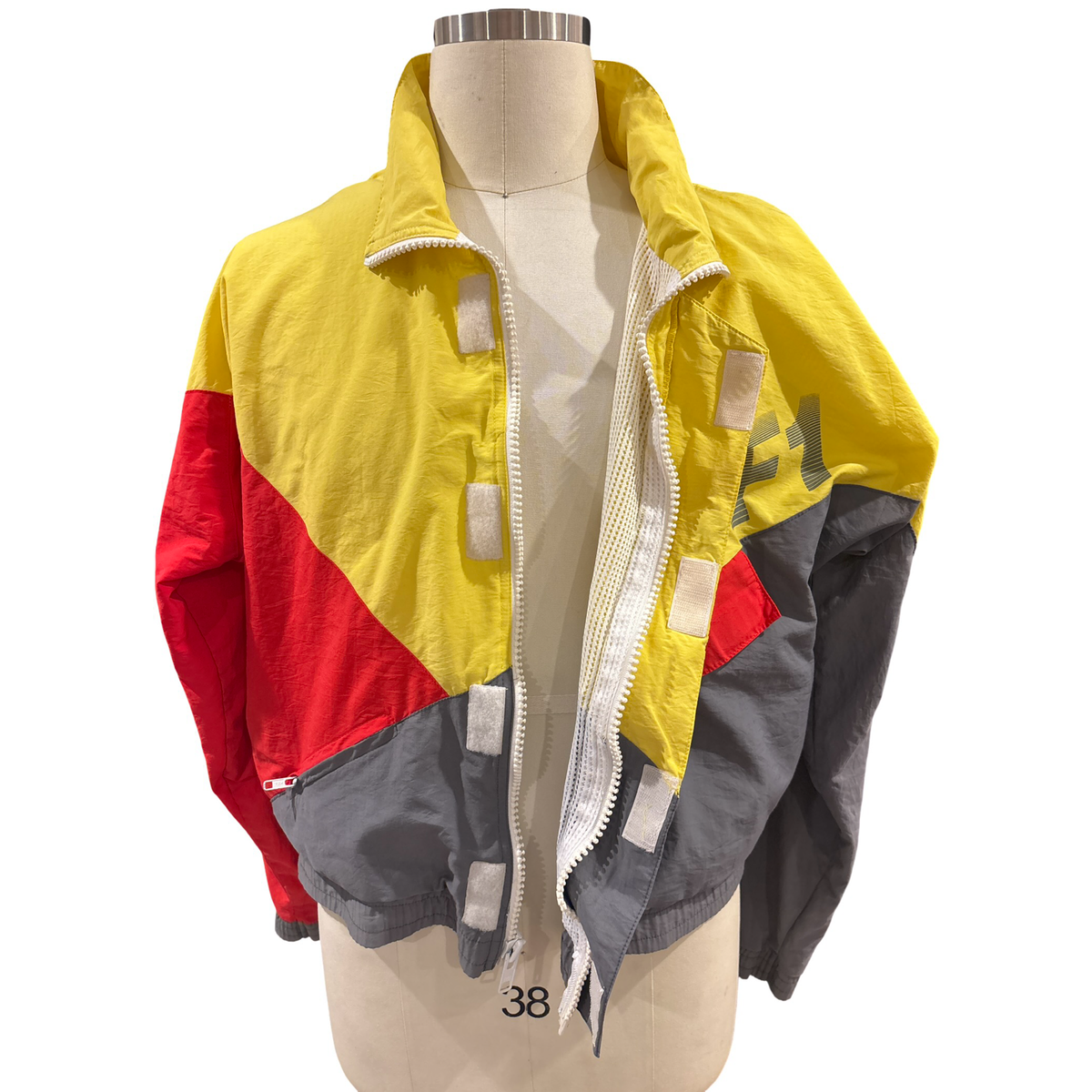 Vintage Pirelli Formula 1 Windbreaker Jacket